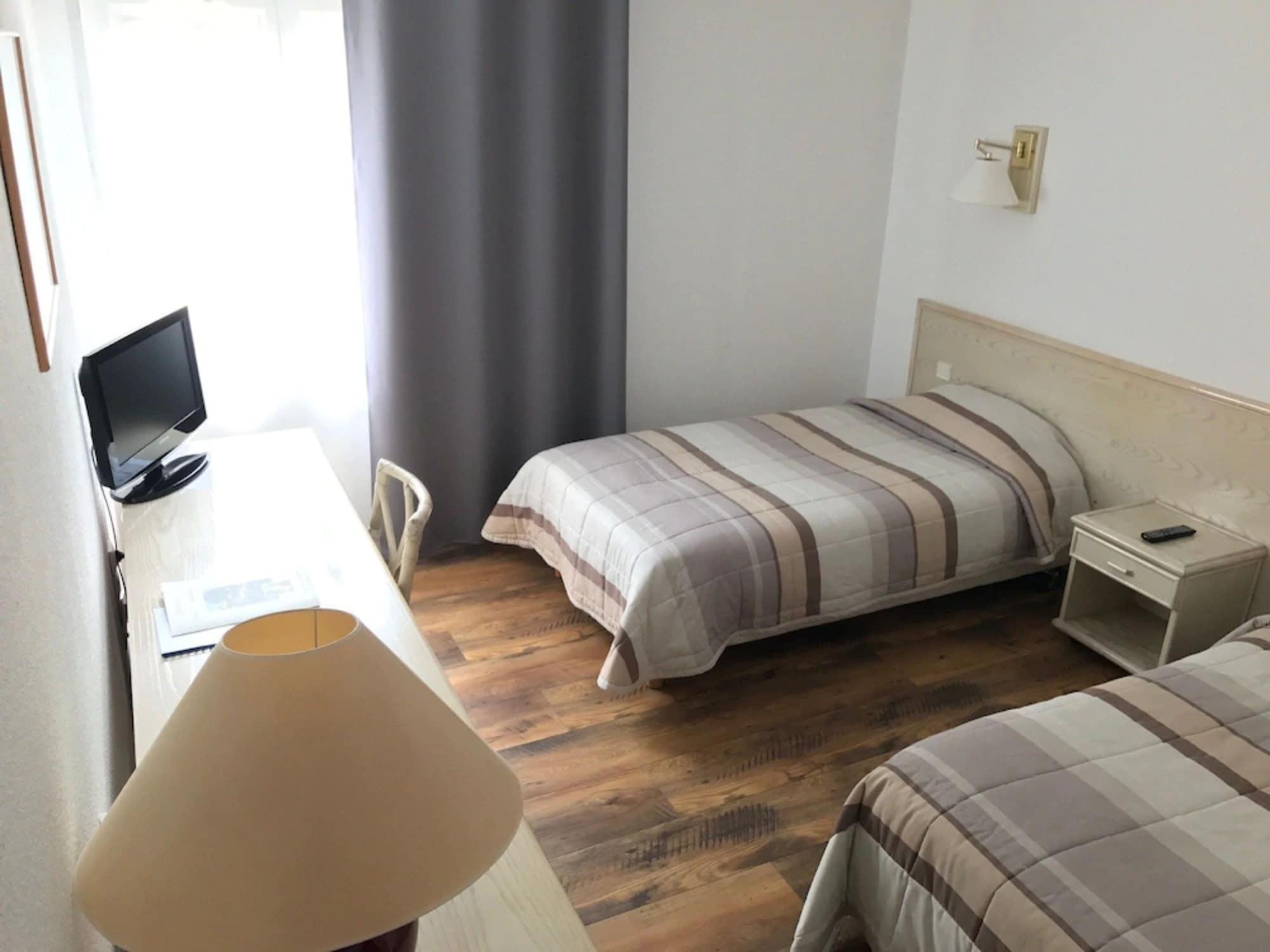 Hotel Omega Валбон Екстериор снимка