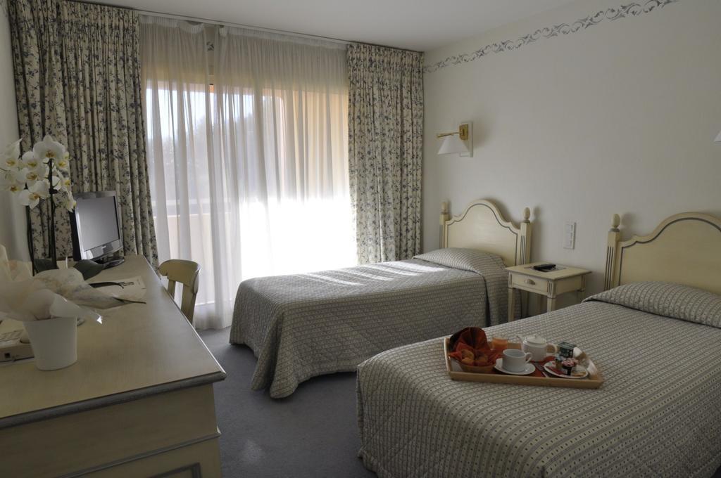 Hotel Omega Валбон Екстериор снимка