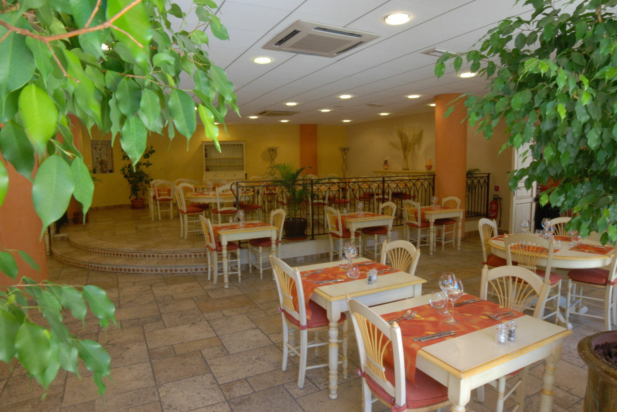 Hotel Omega Валбон Екстериор снимка